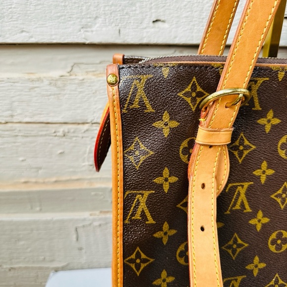 LOUIS VUITTON LV Poppincourt shoulder bag with COA - Picture 8 of 17